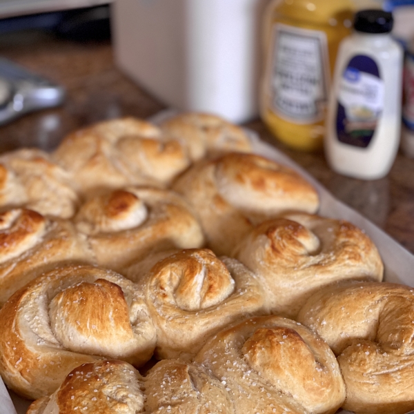 Pretzel Buns