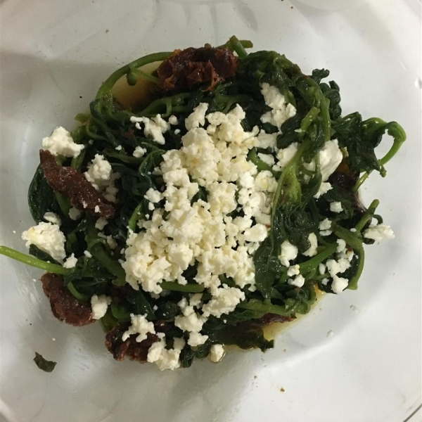 Christoph's Mediterranean Spinach and Sun Dried Tomato Dish