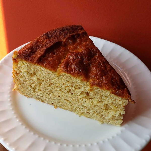 A-Number-1 Banana Cake