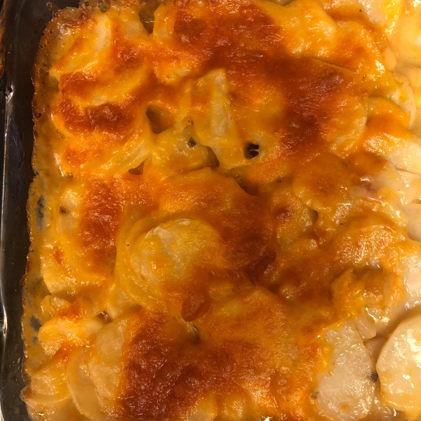 Mama Moe's Scalloped Potatoes