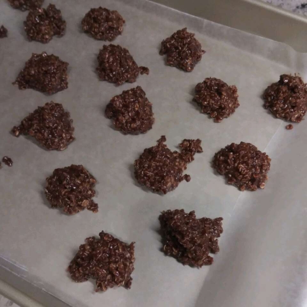 No Bake Chocolate Peanut Butter Cookies