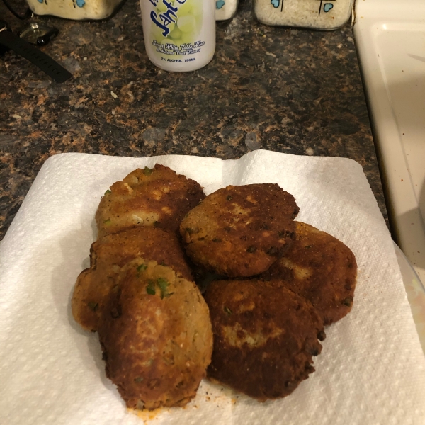 Salmon Croquette Burgers