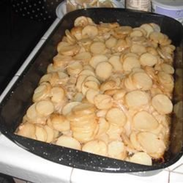 Grilled Garlic Potatoes