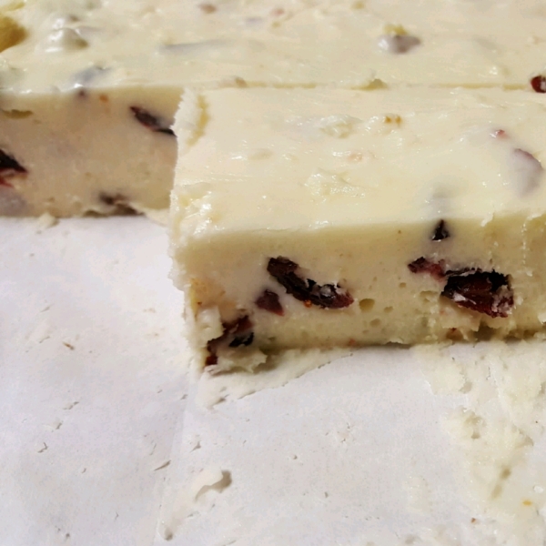 White Chocolate Fudge with Pecans