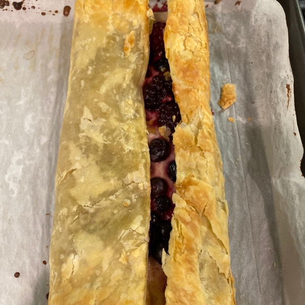 Blackberry Puff Pastry Tarts