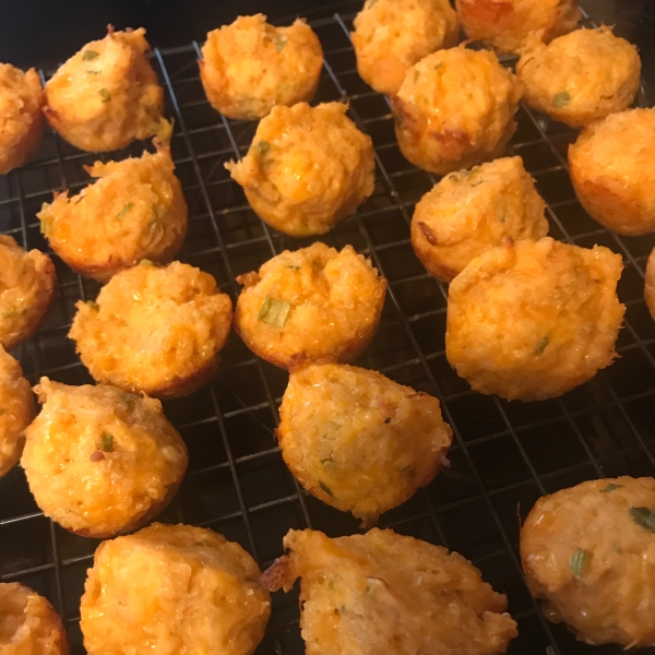 Buffalo Chicken Quinoa Bites