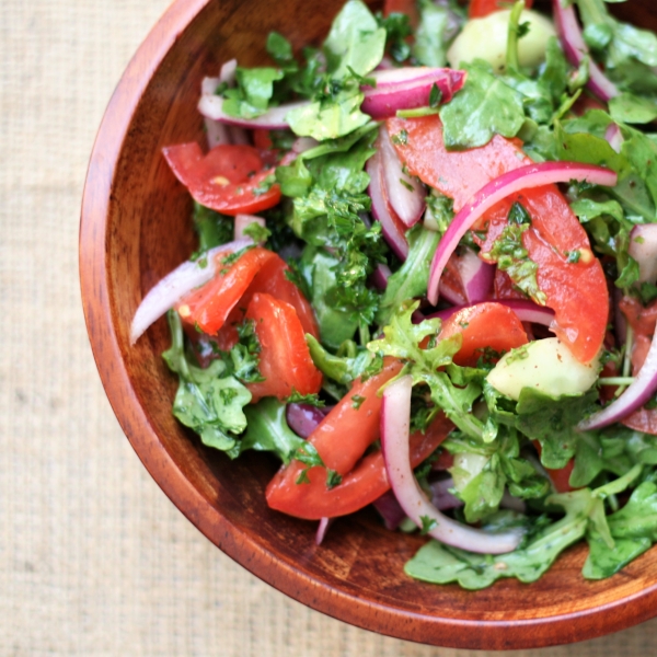 Iraqi Sumac Salad (Summag Salad)