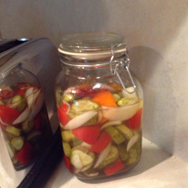 Aunt Rose's Refrigerator Pickles