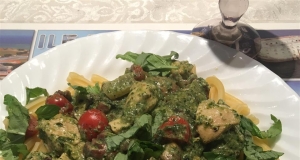 Pasta with Spinach Pesto Sauce