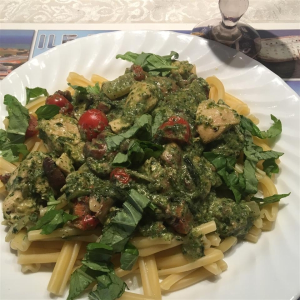 Pasta with Spinach Pesto Sauce