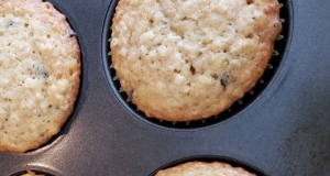 Quick and Easy Oatmeal Muffins