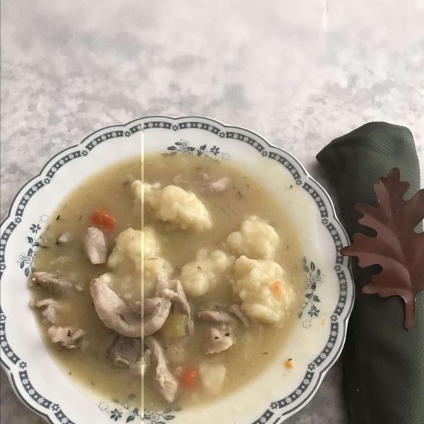 Quick and Super Easy Chicken and Dumplings