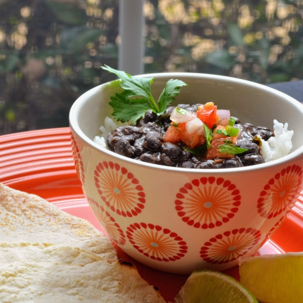 Instant Pot® Spicy Black Bean Soup (Vegan)