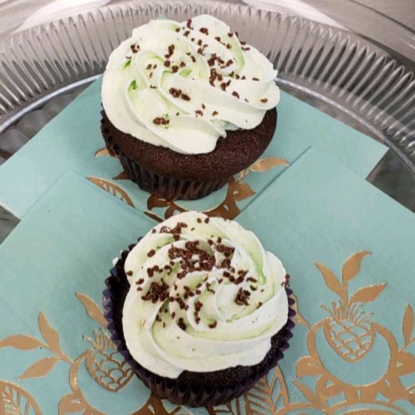 Chocolate-Orange Cupcakes with Pistachio Buttercream