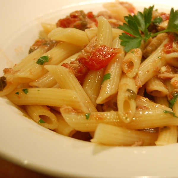 Easy Pasta with Tuna and Tomato Sauce