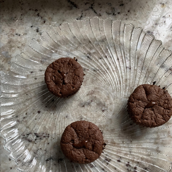 Molten Chocolate Cakes With Sugar-Coated Raspberries