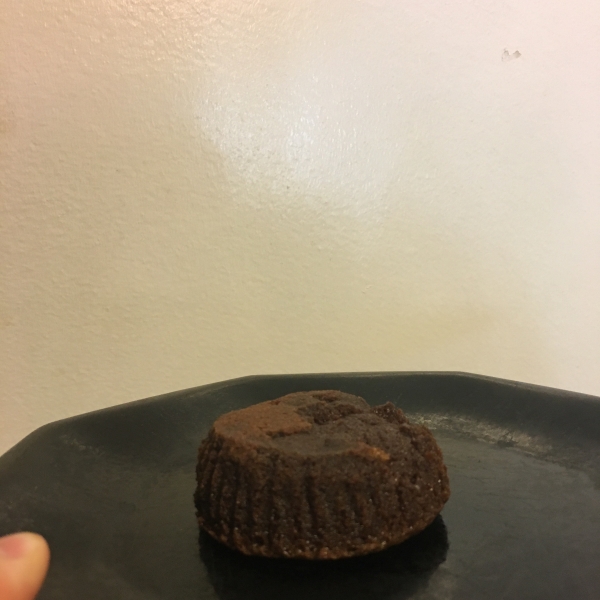 Molten Chocolate Cakes With Sugar-Coated Raspberries