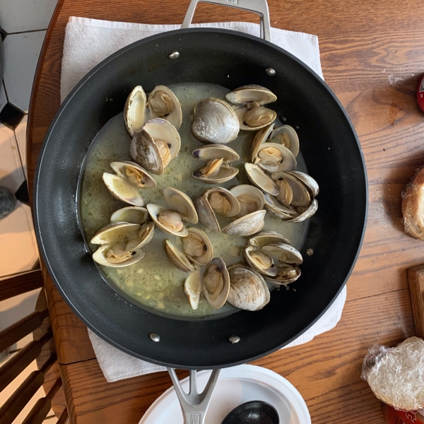 Scott Ure's Clams And Garlic