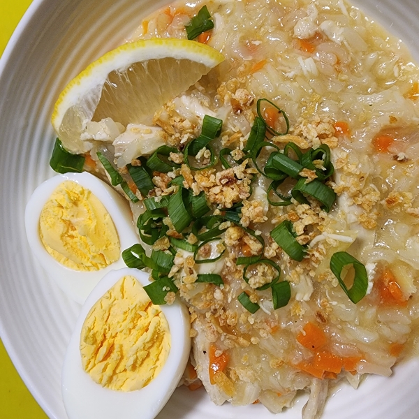 Chicken Arroz Caldo (Chicken Rice Porridge)