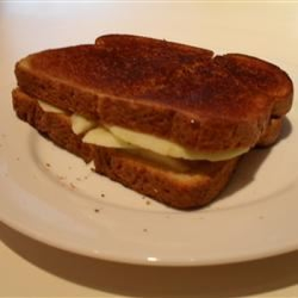 Grilled Cheese, Cinnamon, and Apple Sandwich