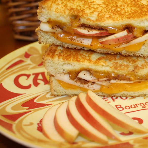 Grilled Cheese, Cinnamon, and Apple Sandwich