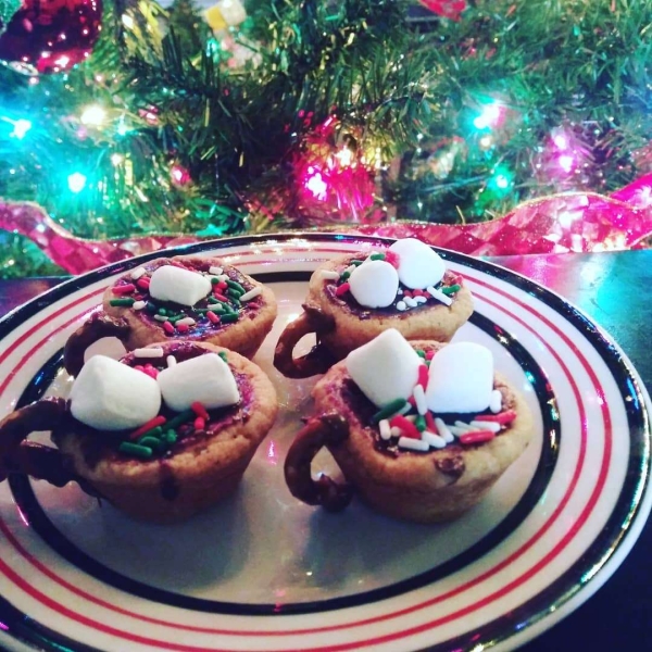 Hot Chocolate Cookie Cups