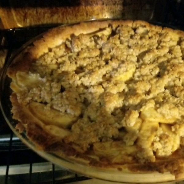 Apple Crisp Pie