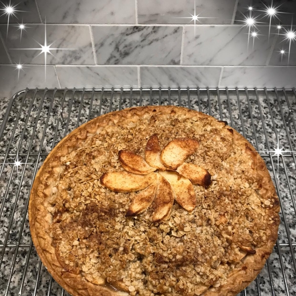Apple Crisp Pie
