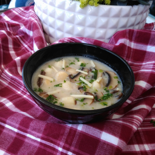 Creamy Scallop Chowder