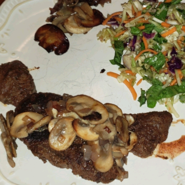 Thyme-Rubbed Steaks with Sauteed Mushrooms