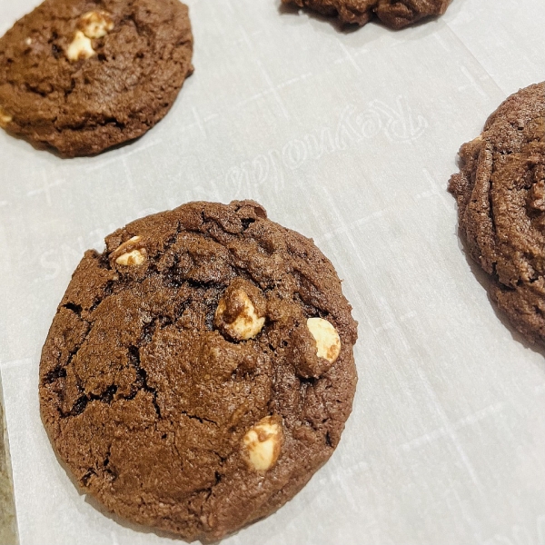 Mocha White Chocolate Chunk Cookies