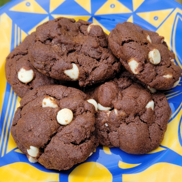 Mocha White Chocolate Chunk Cookies