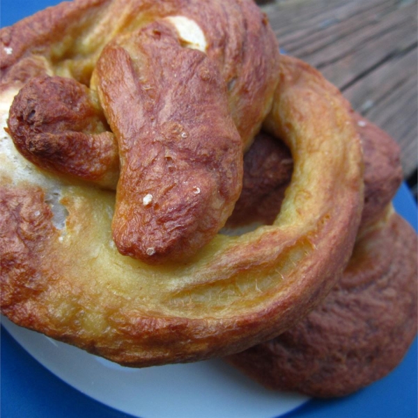 Golden Soft Pretzels