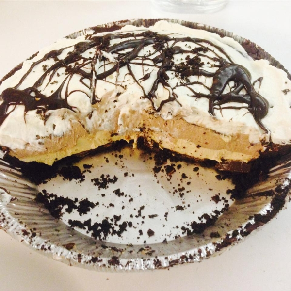 Layered Chocolate-Peanut Butter Pie