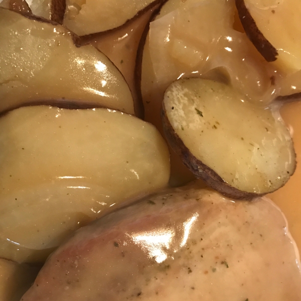 Pork Chops with Scalloped Potatoes