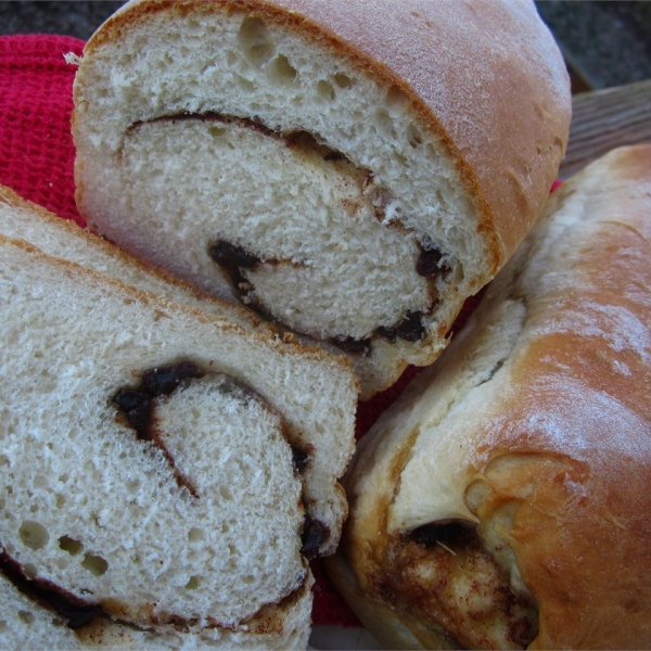 Overnight Cinnamon-Raisin Swirl Bread