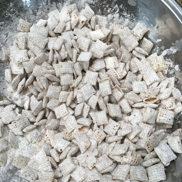 Confetti White Puppy Chow