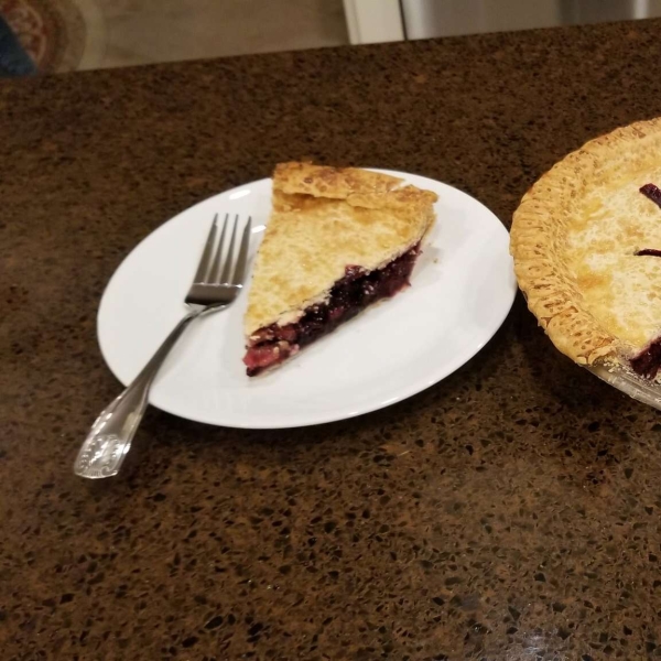 Amazing Blueberry Rhubarb Pie