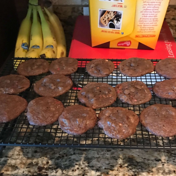 Double Chocolate Chip Cookies with Peppermint