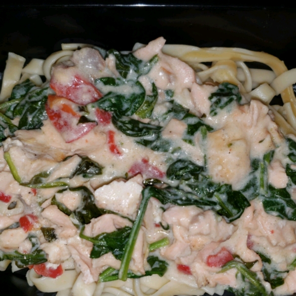 Salmon and Spinach Fettuccine