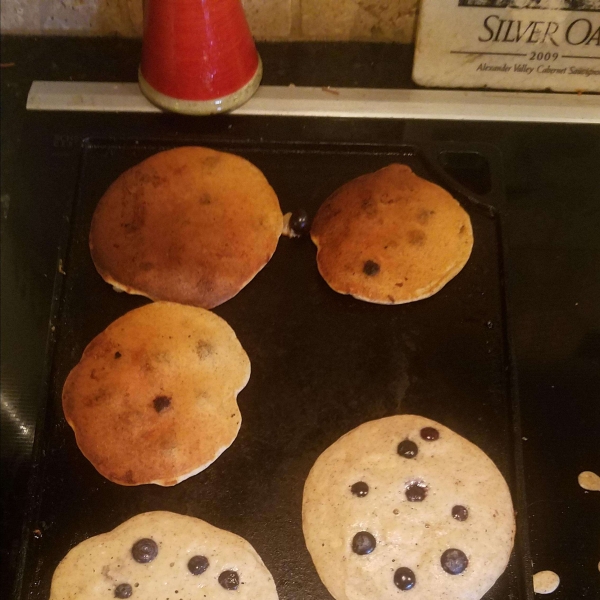 Granola Almond Pancakes