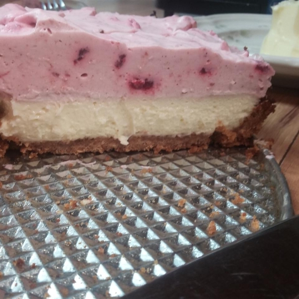 Raspberry Mousse Cheesecake