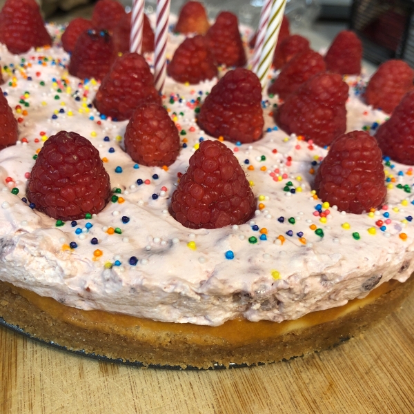Raspberry Mousse Cheesecake