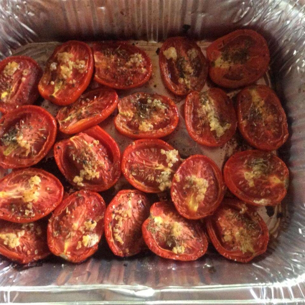 Roasted Roma Tomatoes and Garlic