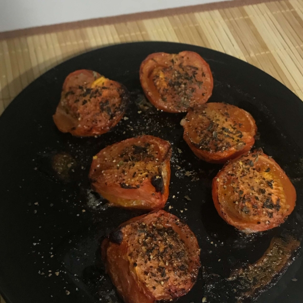 Roasted Roma Tomatoes and Garlic