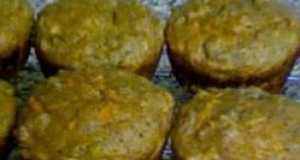 Healthy Whole Wheat Carrot Muffins