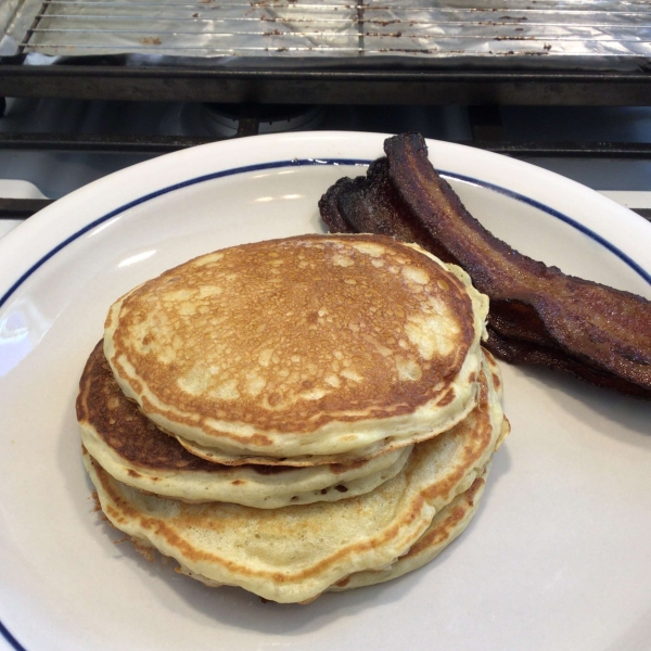 Truck-Stop Buttermilk Pancakes