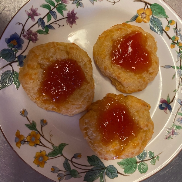 Cheesy Thumbprint Appetizers with Hot Pepper Jelly