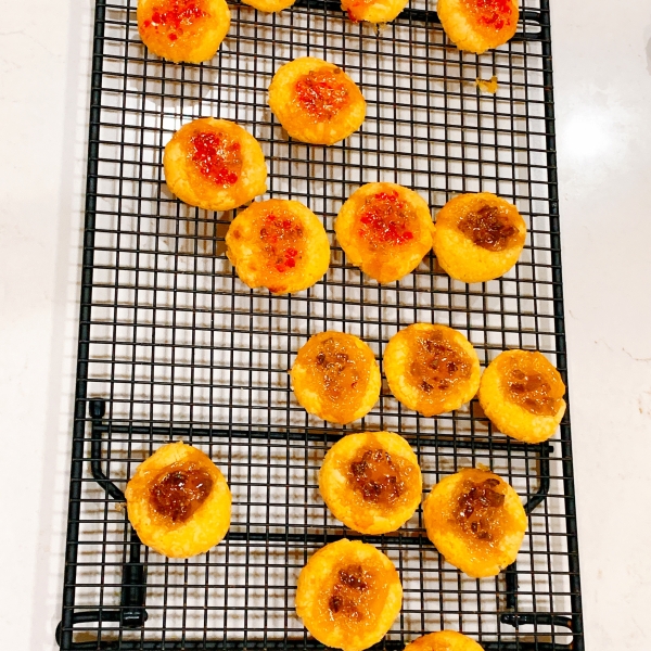 Cheesy Thumbprint Appetizers with Hot Pepper Jelly