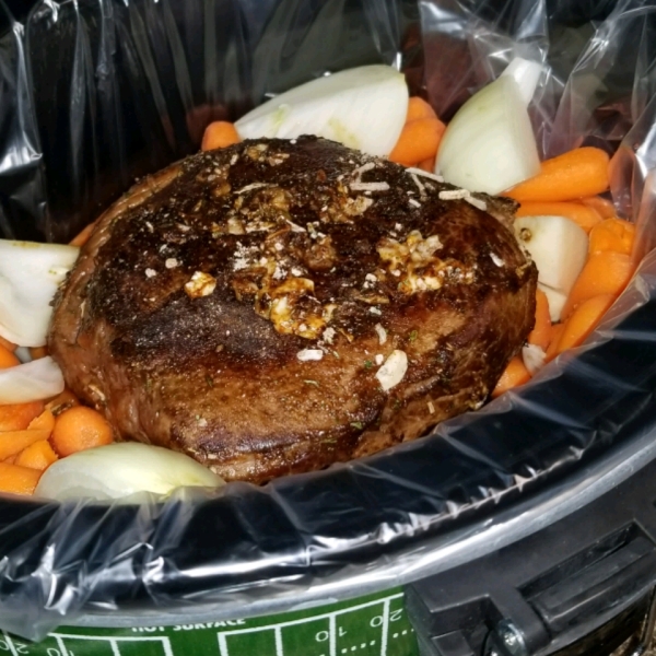 Slow Cooker Roast Beef in its own Gravy